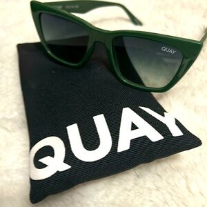 NWOT QUAY CALL THE SHOTS